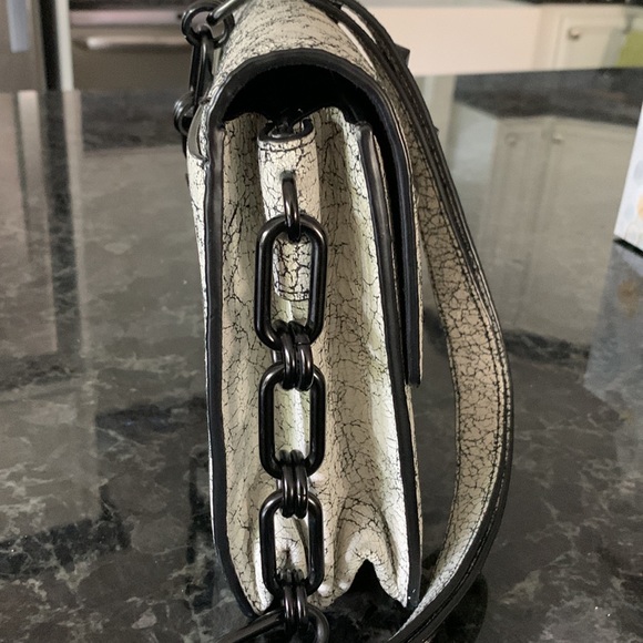 Designer cross body bag - Picture 2 of 4